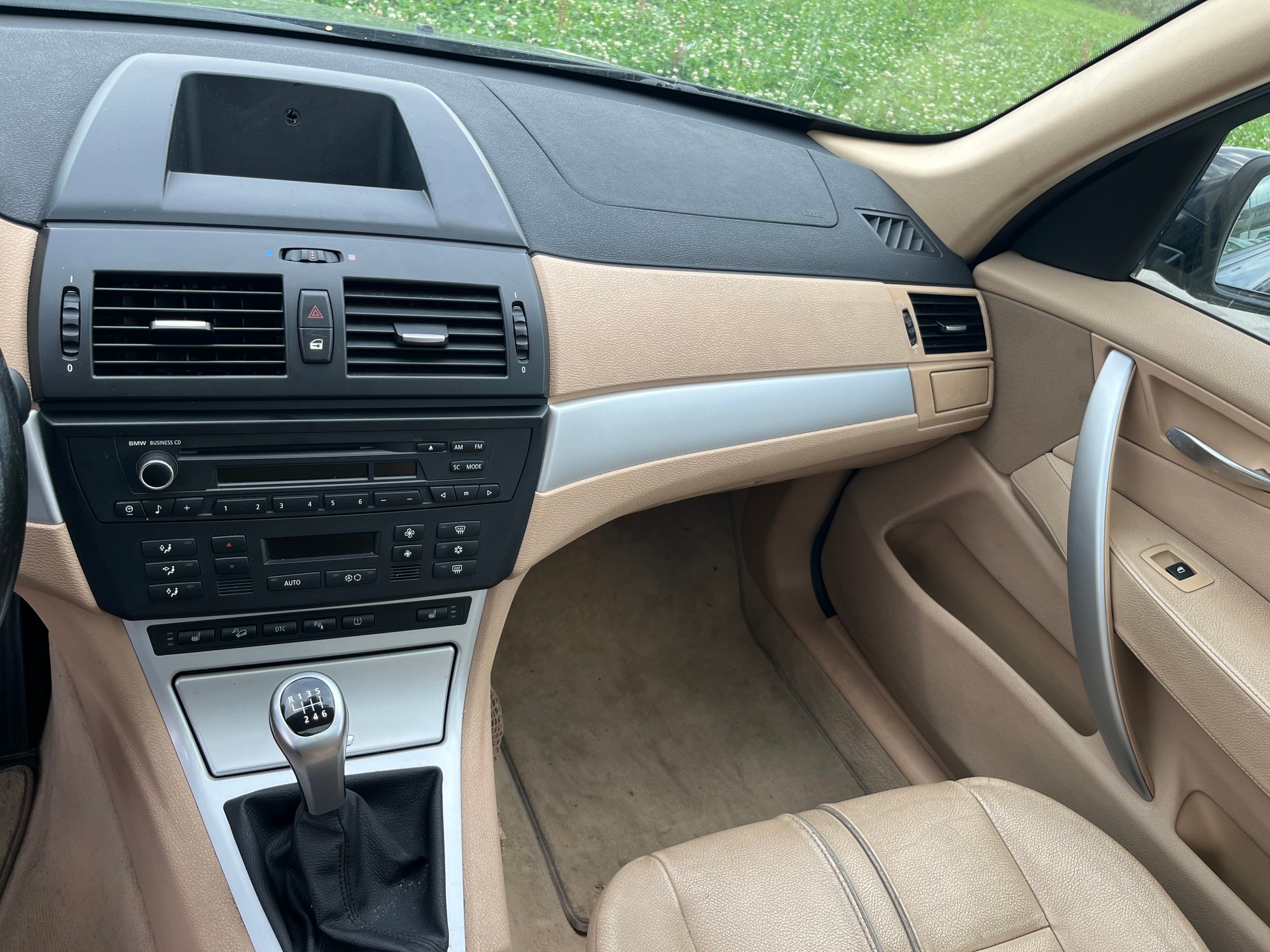 BMW X3 xDrive 20d (2.0d)-image-13