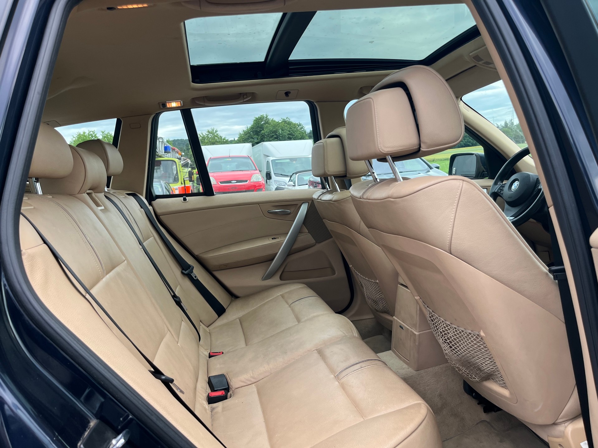 BMW X3 xDrive 20d (2.0d)-image-11