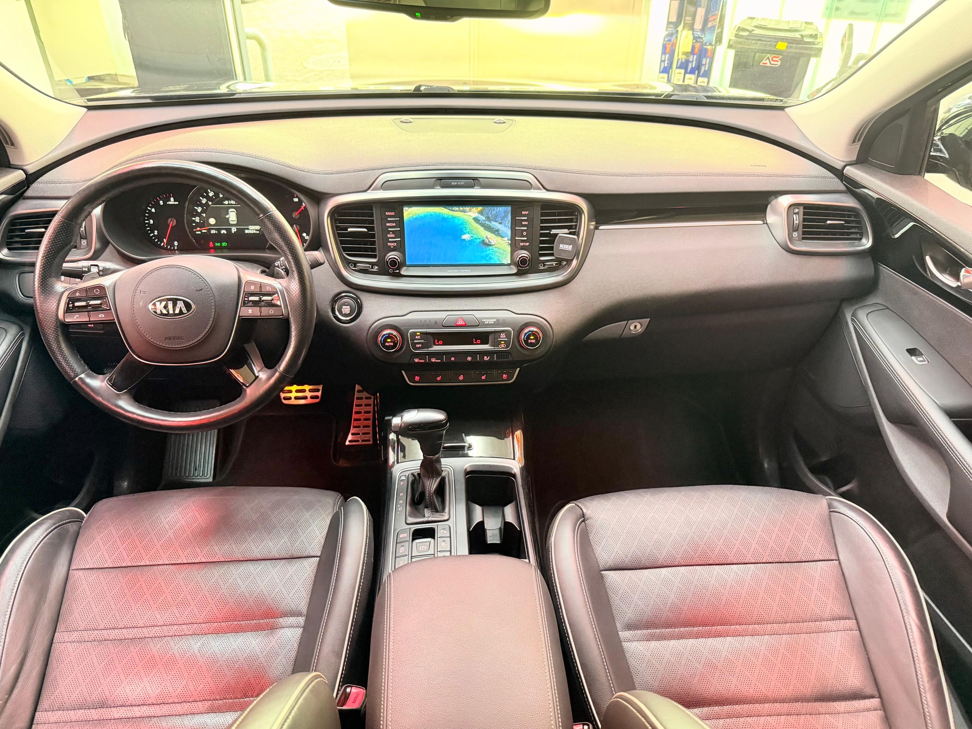 KIA Sorento 2.2 CRDI Style GT-Line 7P. Automatic-image-9