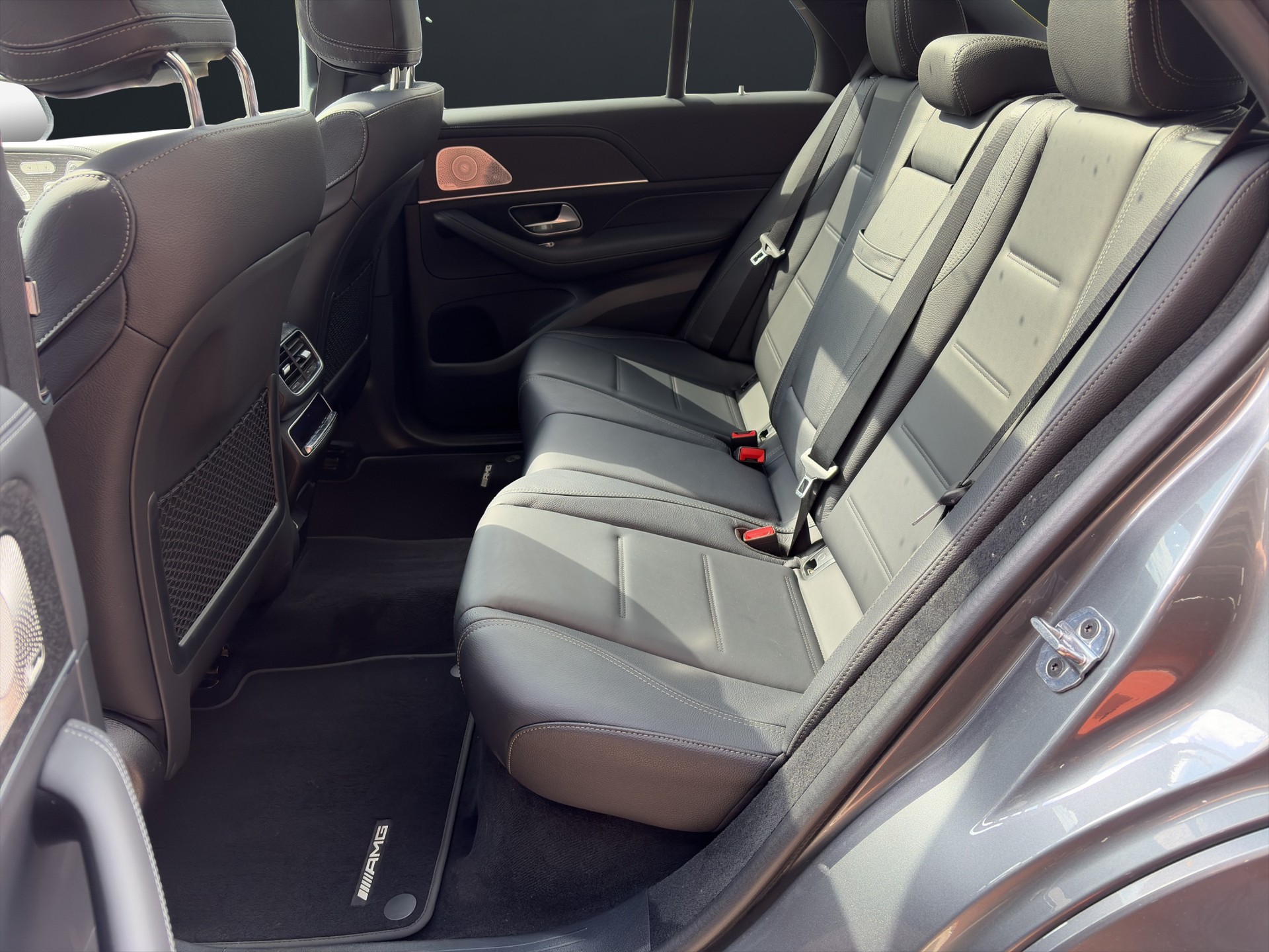 MERCEDES-BENZ GLE 400 e EQ Star AMG Line 4matic-image-16