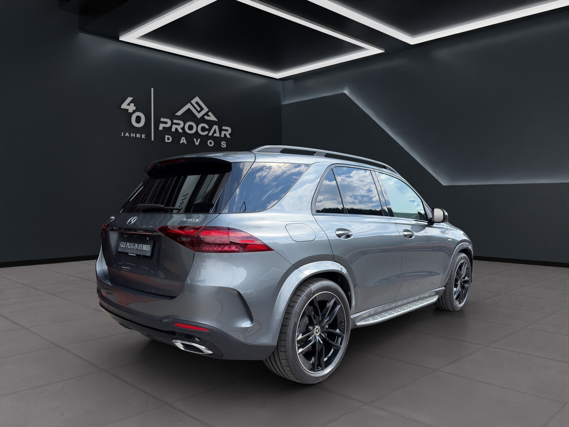 MERCEDES-BENZ GLE 400 e EQ Star AMG Line 4matic-image-3