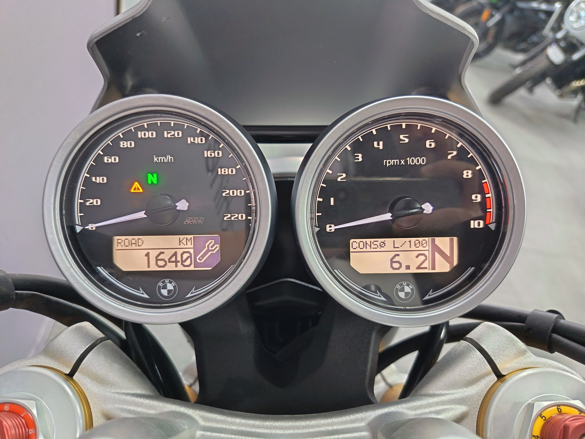 BMW R nineT-image-8