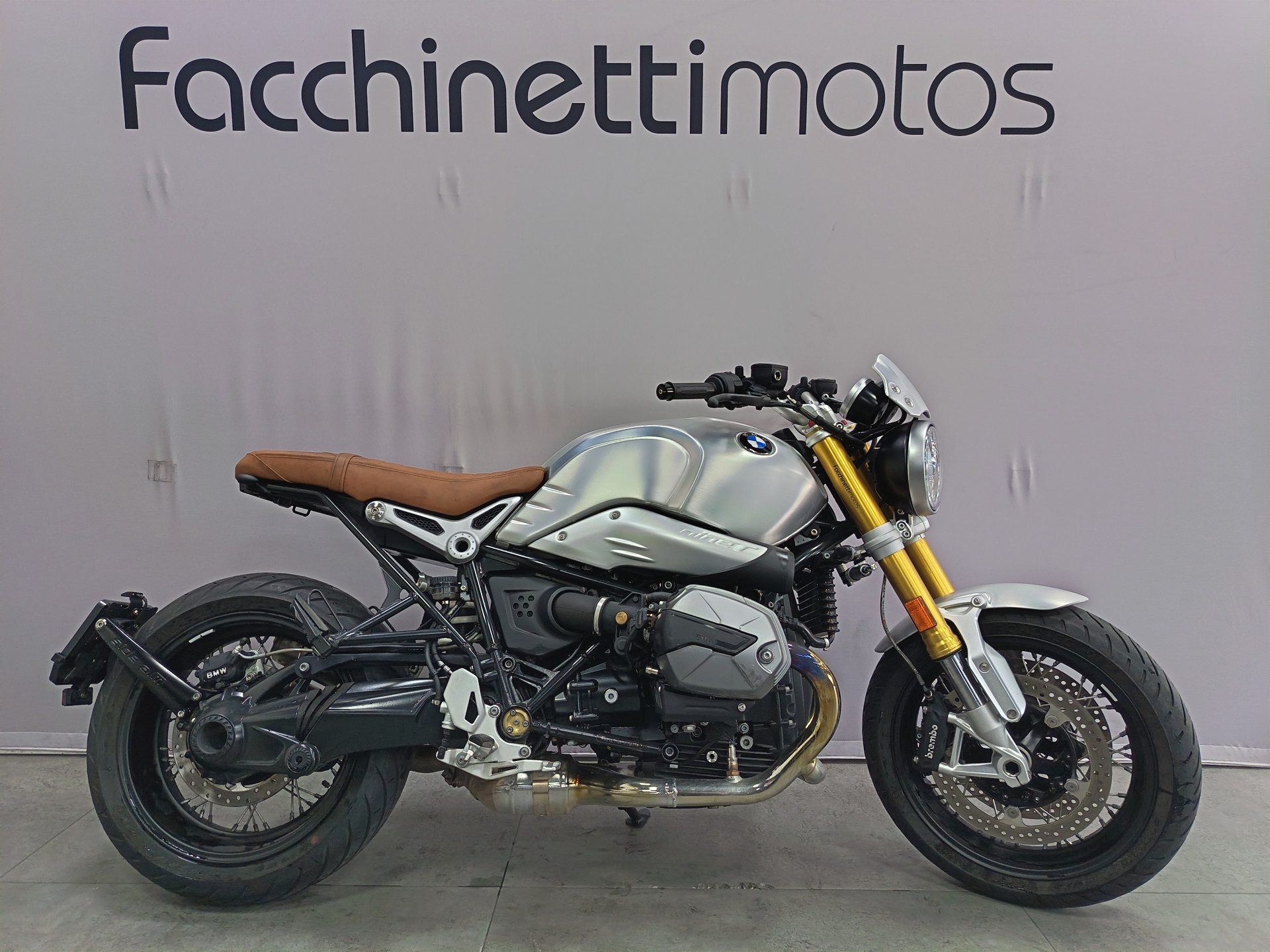 BMW R nineT-image-0