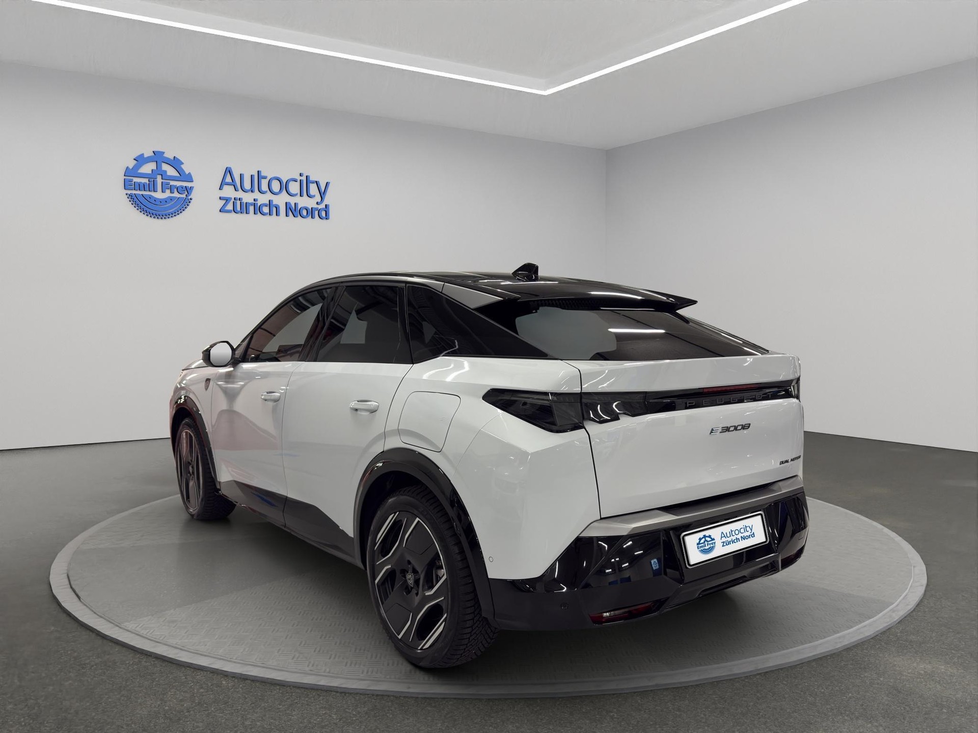 PEUGEOT 3008 e-Launch Edition AWD-showroom-element-1