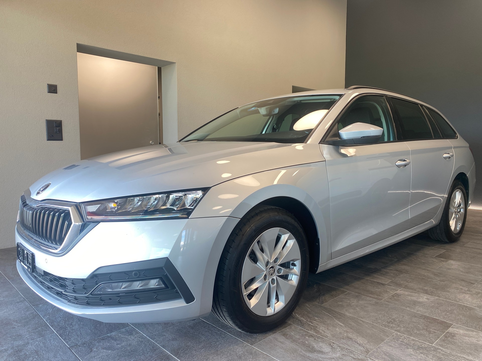 SKODA Octavia Combi 2.0 TDI DSG Ambition