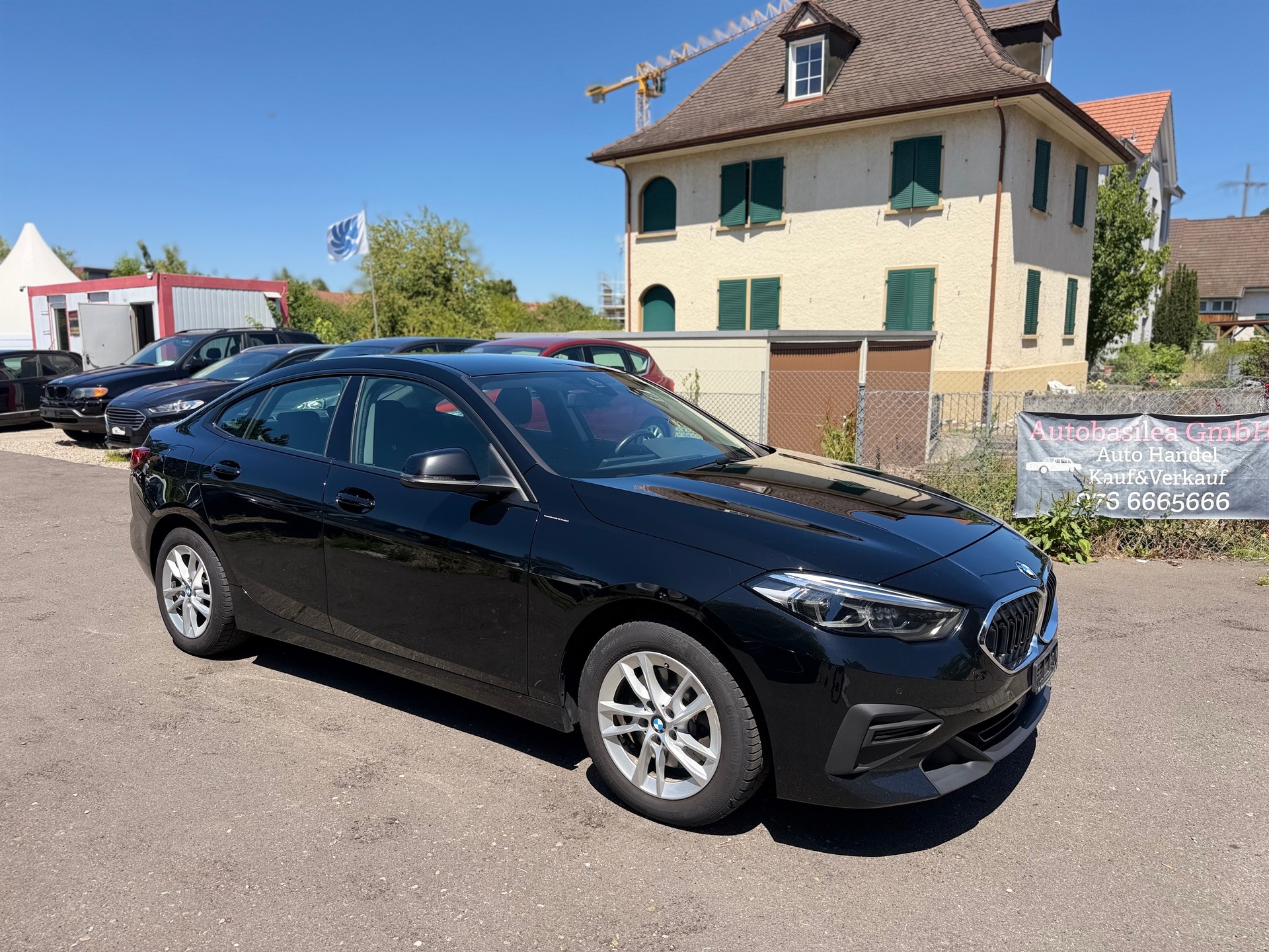 BMW 218d Gran Coupé-image-5