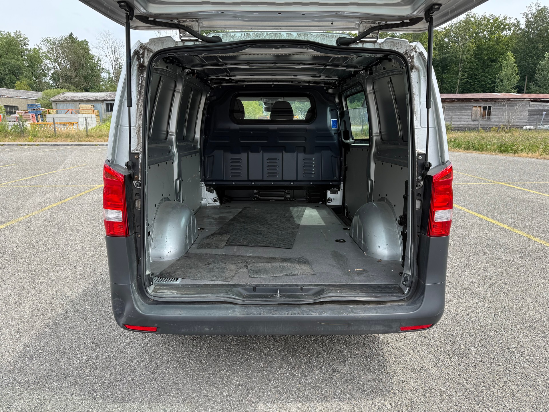 MERCEDES-BENZ Vito 119 CDI Lang 4Matic 7G-Tronic-image-5