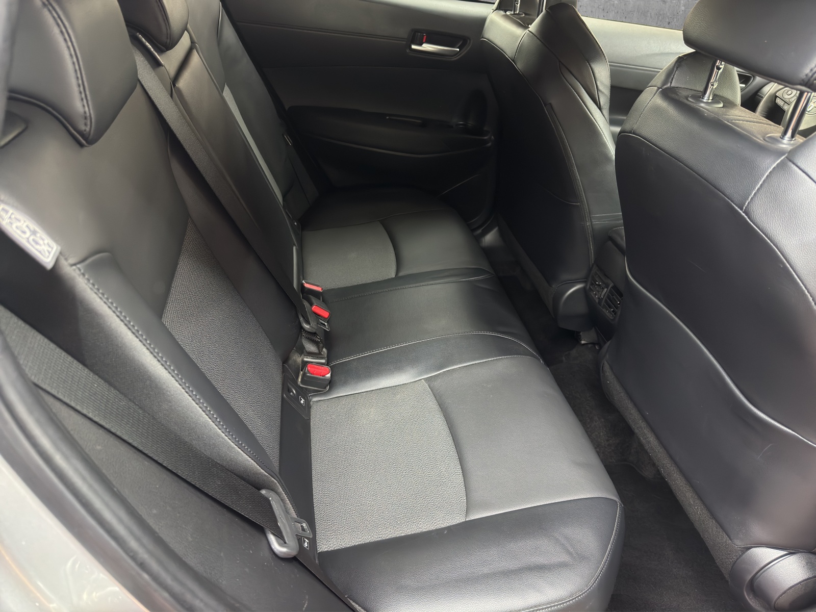 TOYOTA Corolla Cross 2.0 4WD Trend e-CVT-image-11