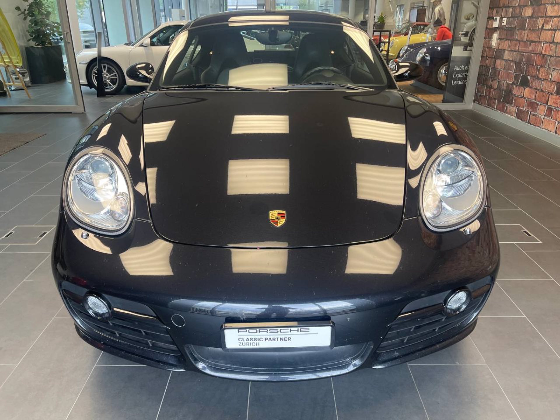 PORSCHE Cayman S-image-5