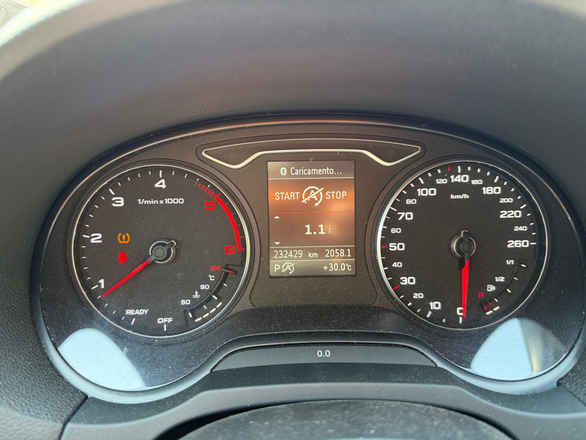 AUDI A3 Sportback 2.0 TDI Attraction quattro S-tronic-image-10