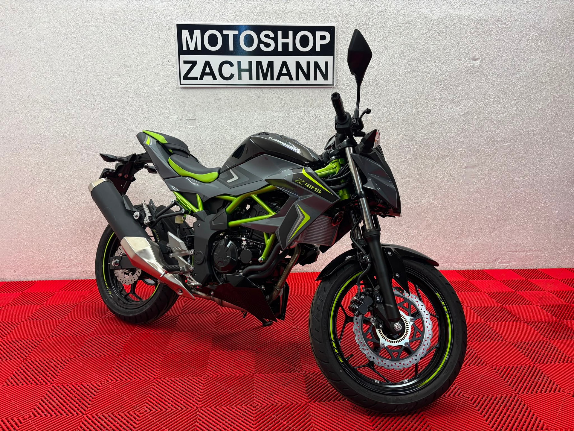 KAWASAKI Z 125-image-1