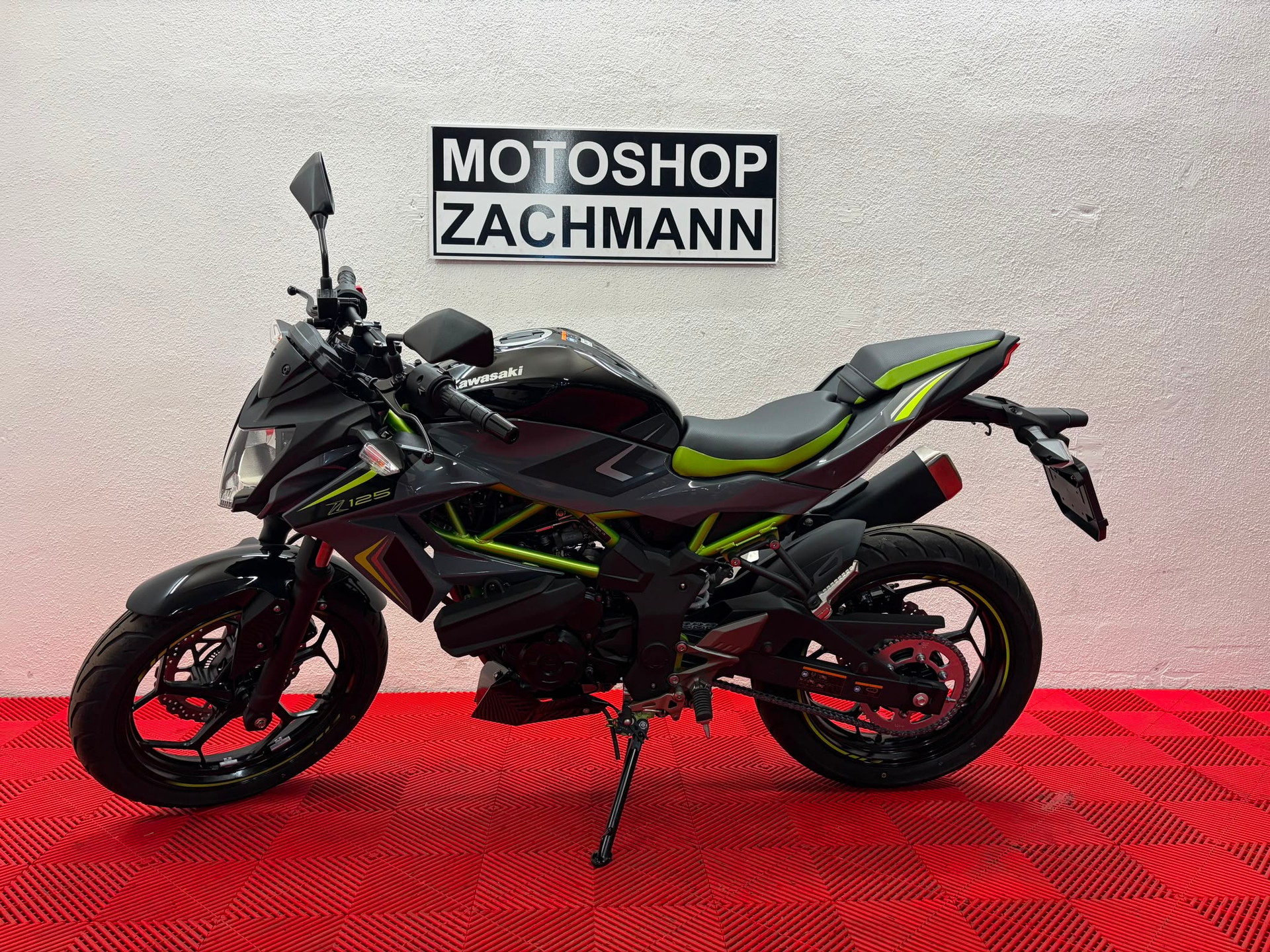 KAWASAKI Z 125-image-3