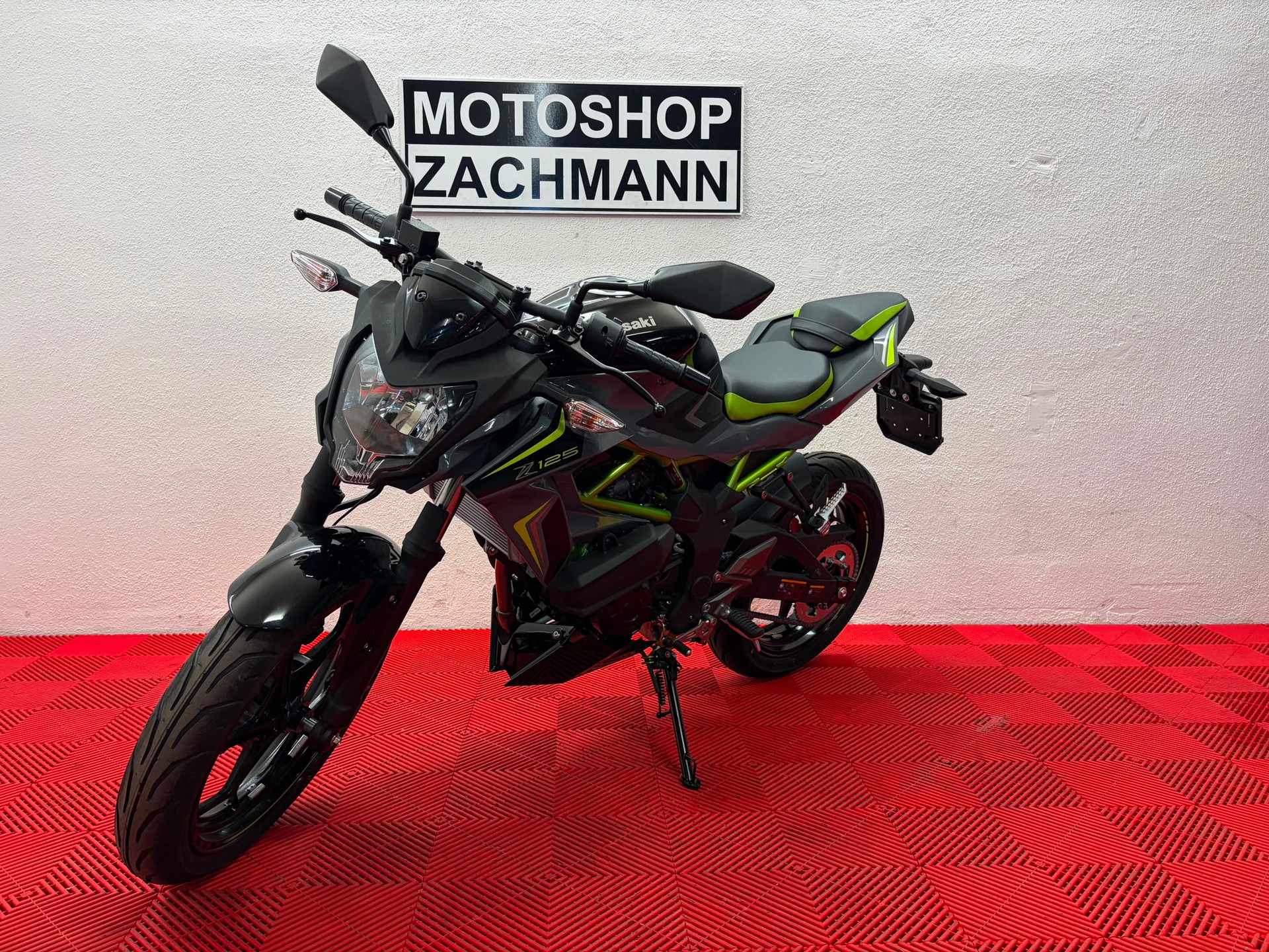 KAWASAKI Z 125-image-2