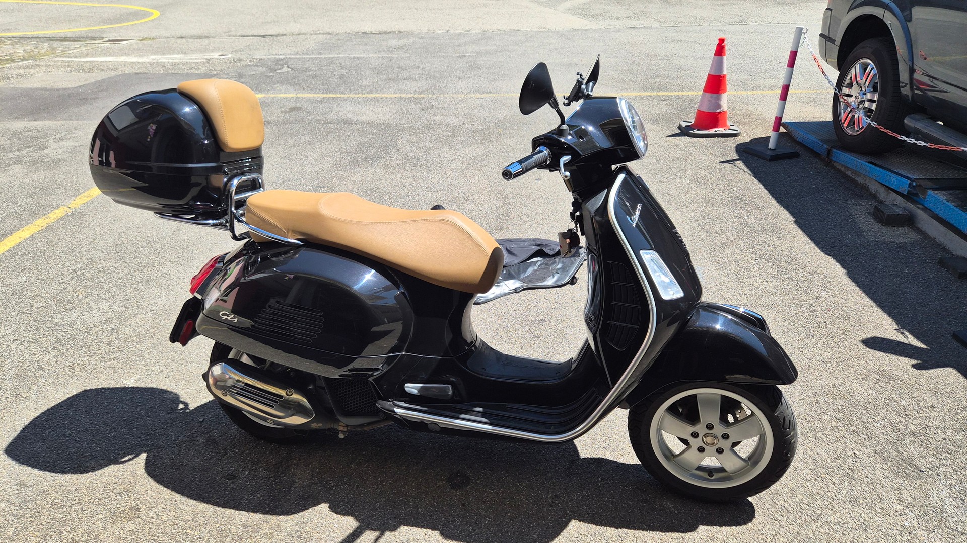 PIAGGIO Vespa GTS 125 Touring i.e ABS-image-8
