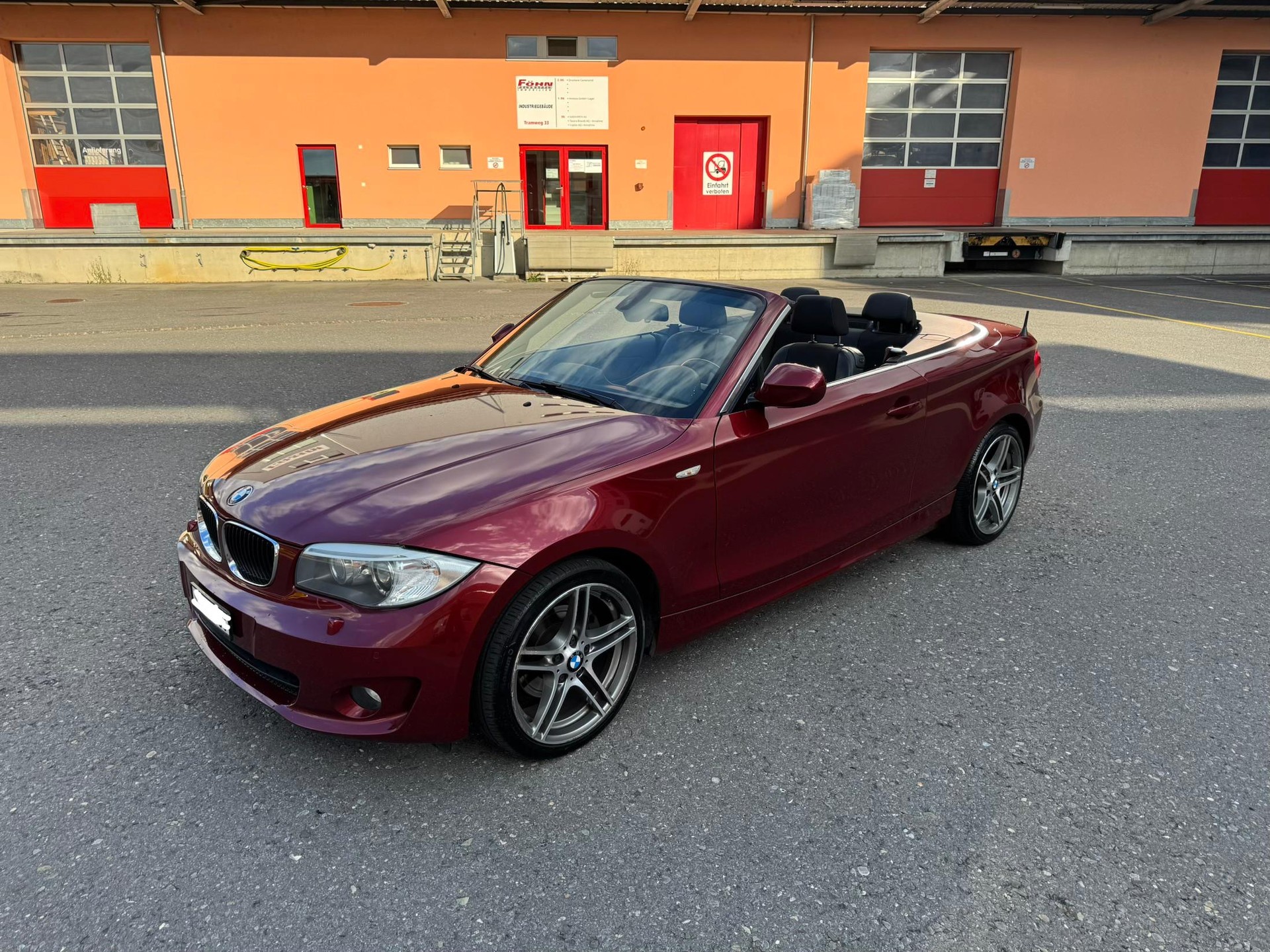BMW 125i Cabrio-image-3