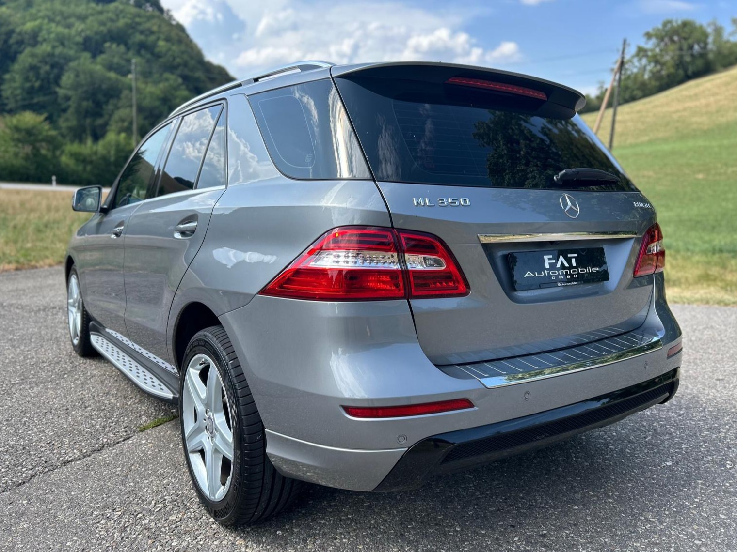 MERCEDES-BENZ ML 350 BlueTEC Executive 4Matic 7G-Tronic-showroom-element-2