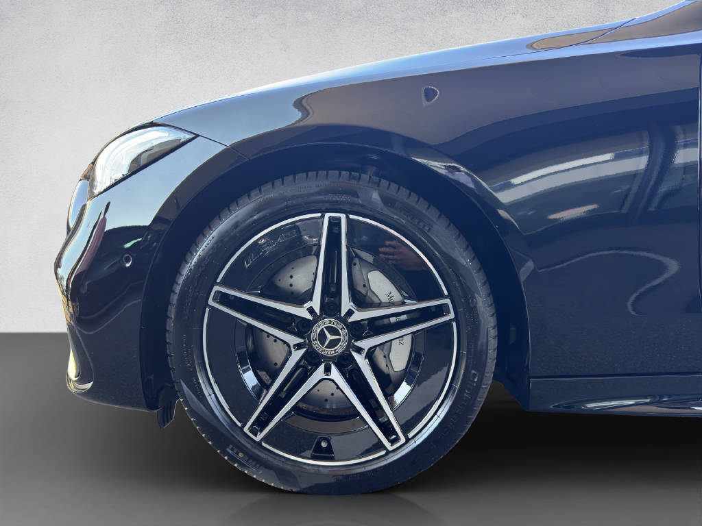 MERCEDES-BENZ C 220 d AMG Line 4Matic Swiss Star T-Modell-image-6