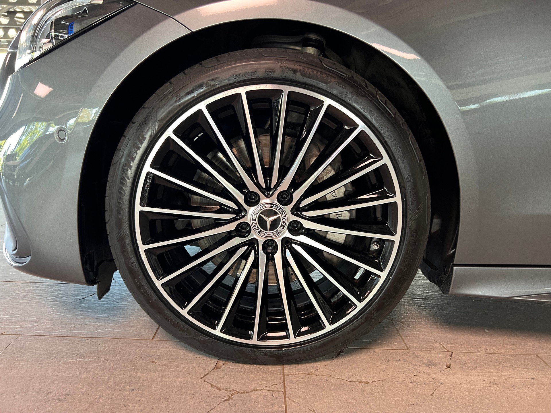 MERCEDES-BENZ C 220 d T 4Matic Swiss Star-image-4