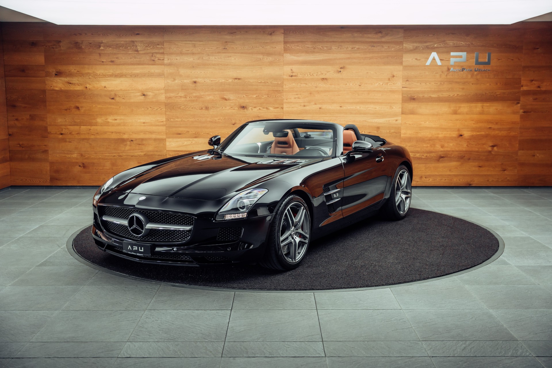 MERCEDES-BENZ SLS 63 AMG Roadster Speedshift-showroom-element-3