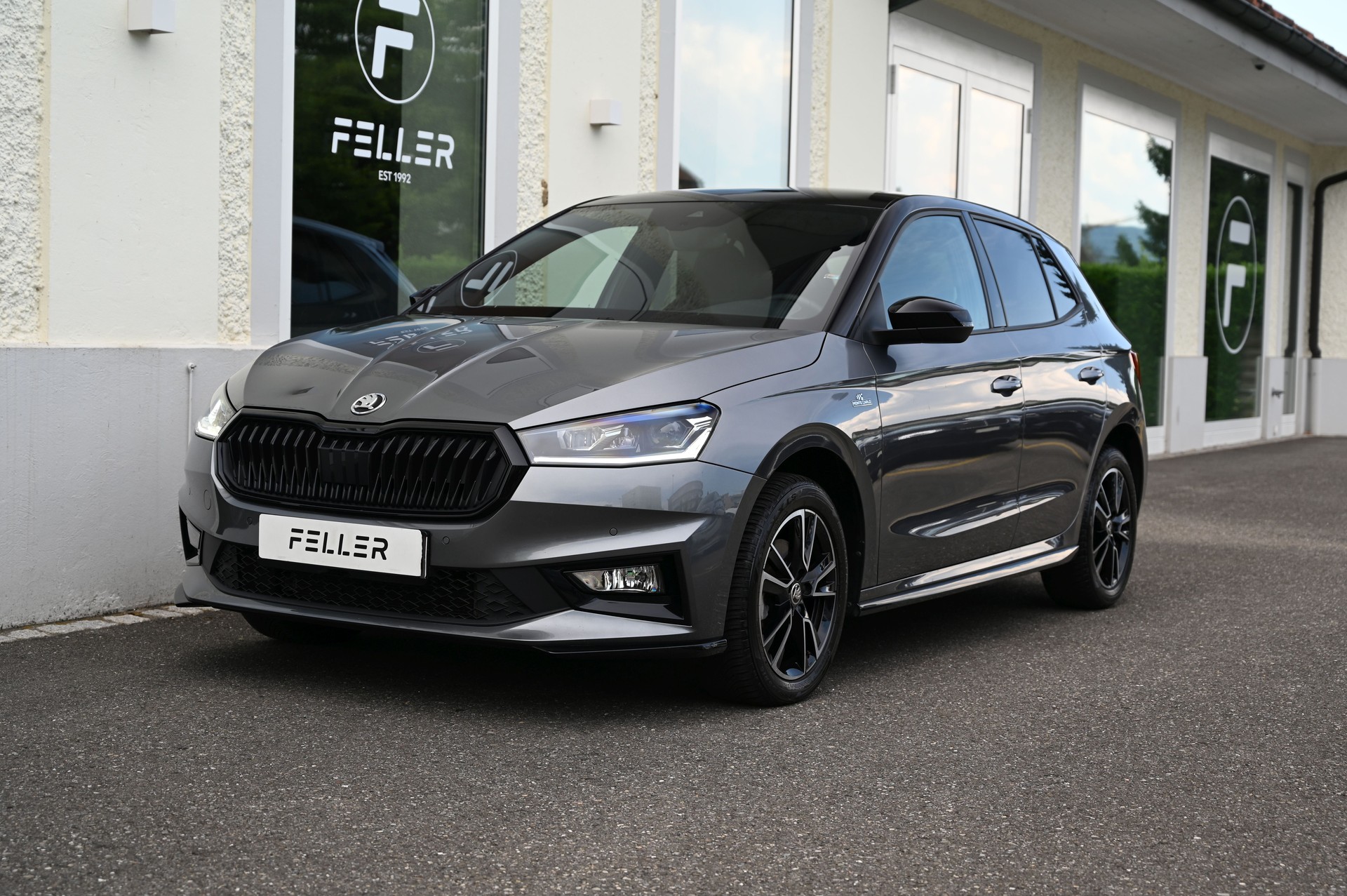 SKODA Fabia 1.0 TSI Monte Carlo DSG-showroom-element-1