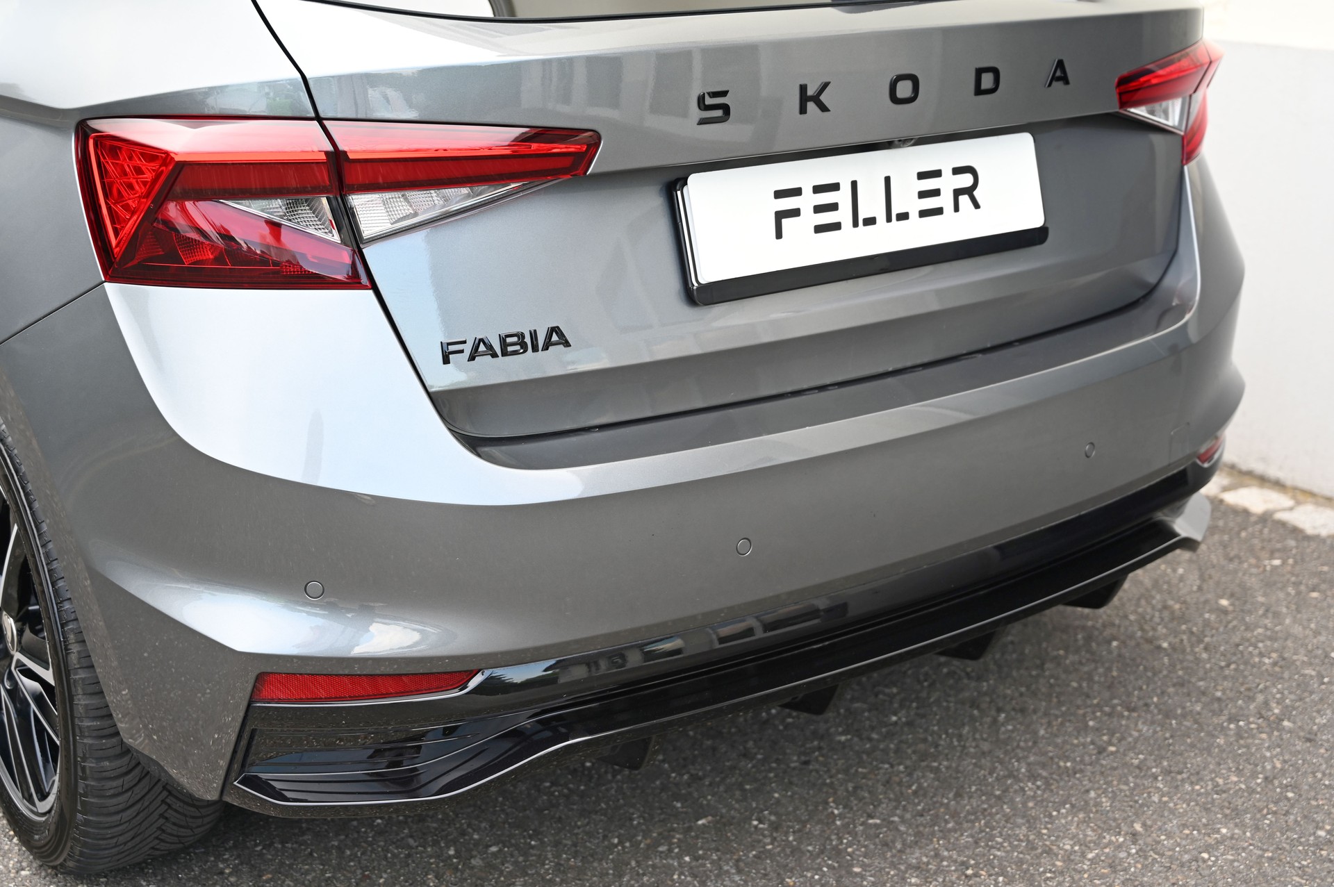 SKODA Fabia 1.0 TSI Monte Carlo DSG-image-5