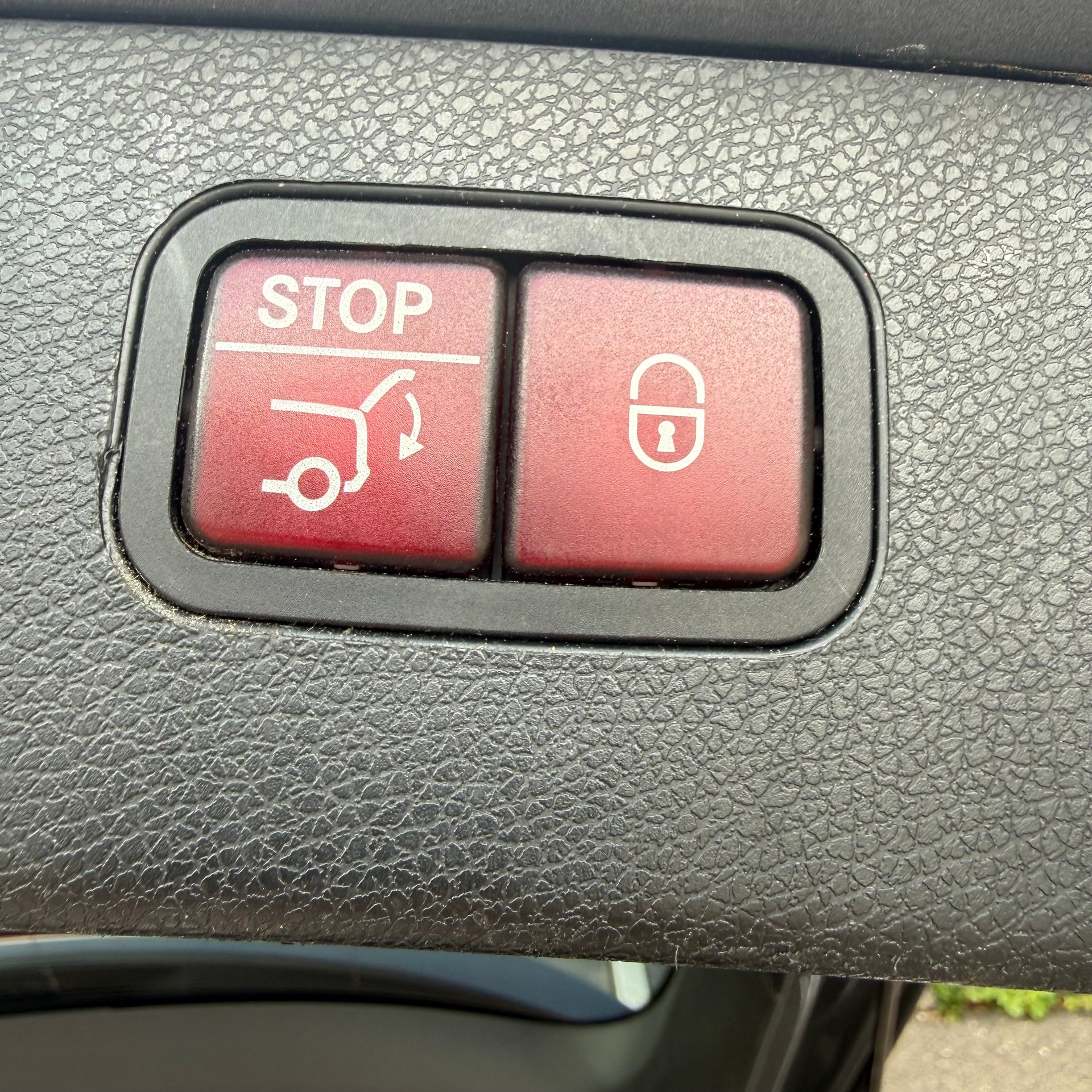 MERCEDES-BENZ E 200 Avantgarde 4 Matic 9G-Tronic *LEDER-SITZE - MFK 10.2025*-image-22