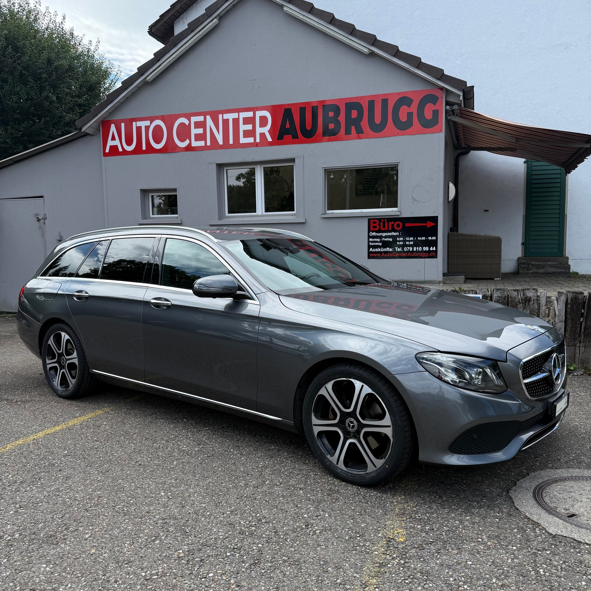 MERCEDES-BENZ E 200 Avantgarde 4 Matic 9G-Tronic *LEDER-SITZE - MFK 10.2025*