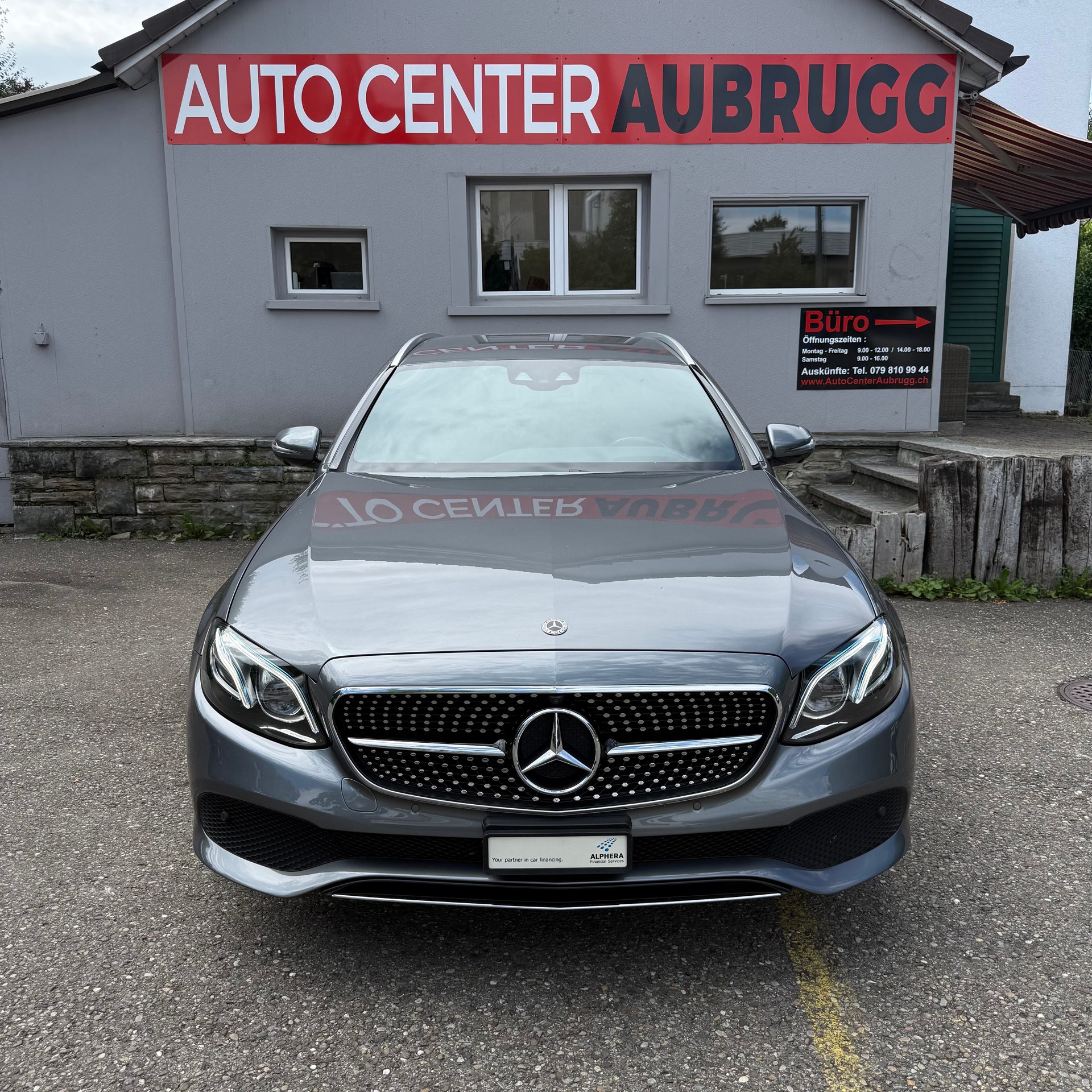 MERCEDES-BENZ E 200 Avantgarde 4 Matic 9G-Tronic *LEDER-SITZE - MFK 10.2025*-showroom-element-2