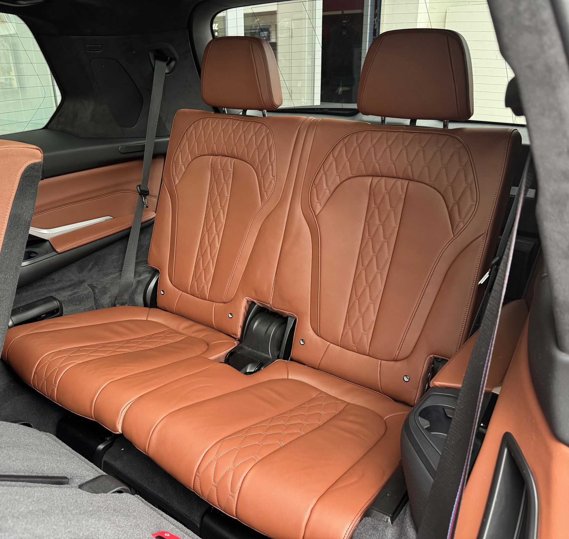 BMW X7 xDrive 48V M60i Steptronic M Sport Pro Individual-image-13