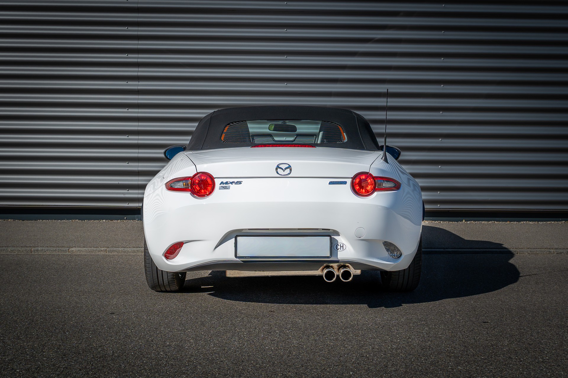 MAZDA MX-5 SKYACTIV-G 131 Challenge-image-3