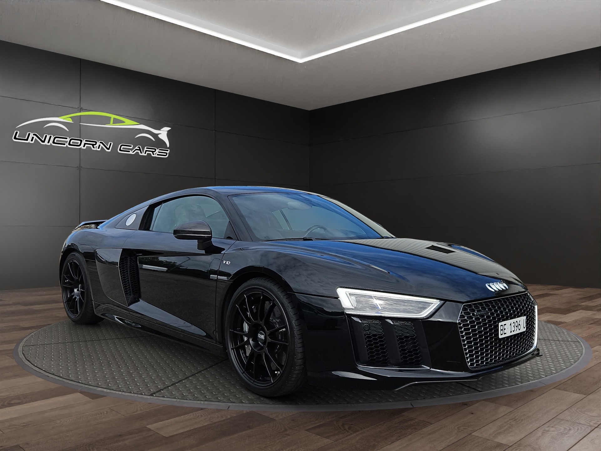 AUDI R8 Coupé 5.2 plus S-Tronic-image-7