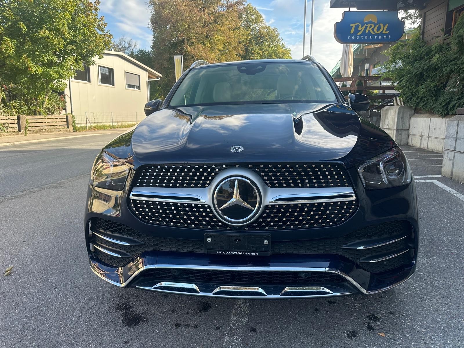 MERCEDES-BENZ GLE 580 4Matic AMG Line 9G-Tronic-image-4