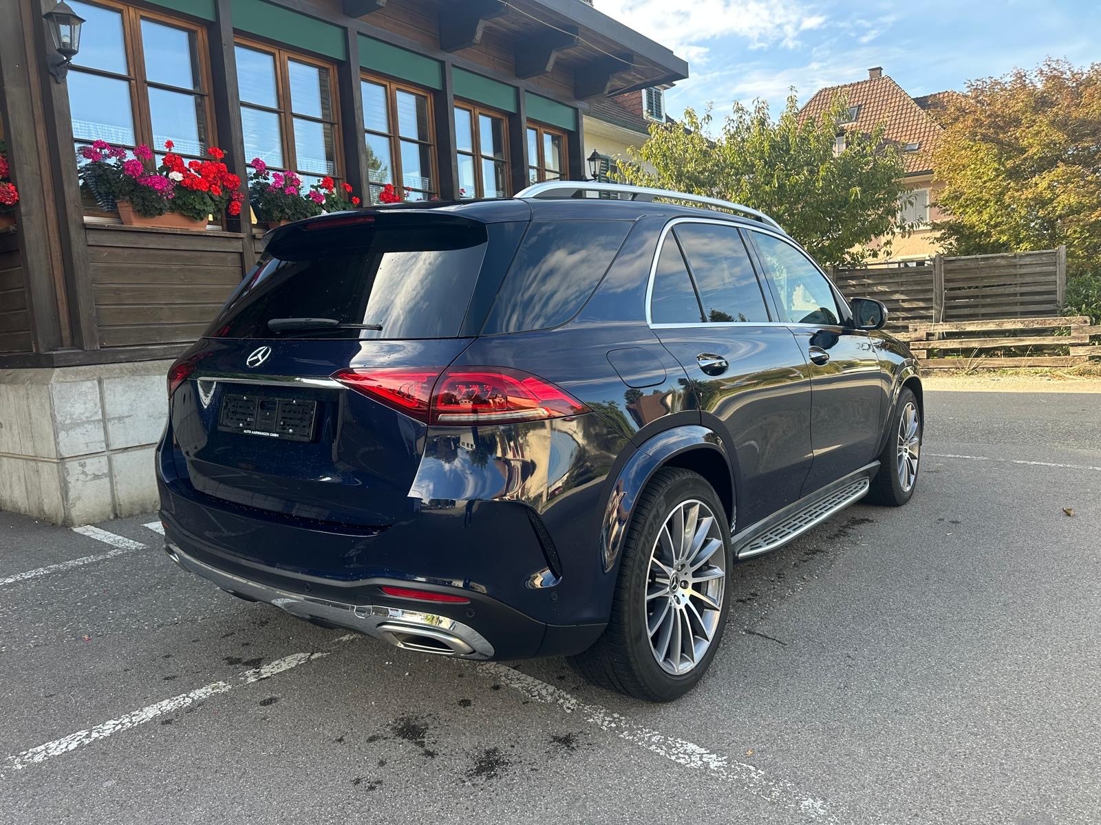 MERCEDES-BENZ GLE 580 4Matic AMG Line 9G-Tronic-showroom-element-3