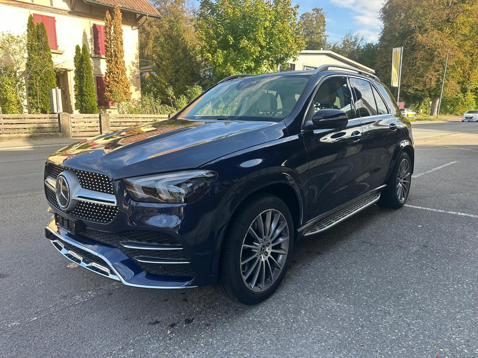 MERCEDES-BENZ GLE 580 4Matic AMG Line 9G-Tronic-showroom-element-1
