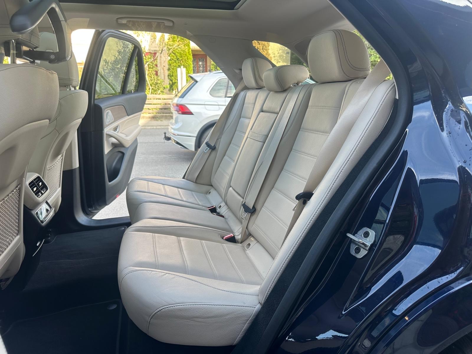 MERCEDES-BENZ GLE 580 4Matic AMG Line 9G-Tronic-image-11