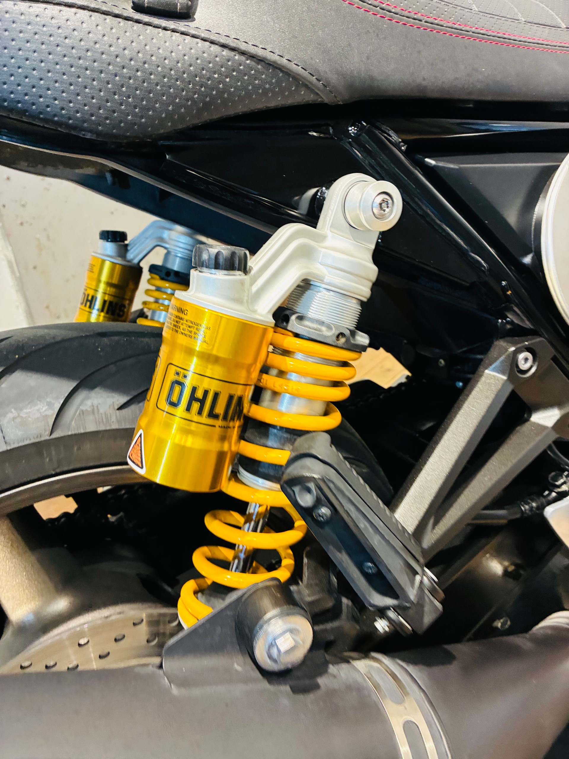 YAMAHA XJR 1300-image-11