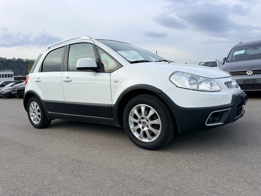 FIAT Sedici 1.6 2WD Emotion Automatic-image-4