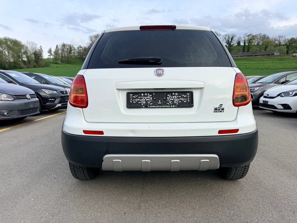 FIAT Sedici 1.6 2WD Emotion Automatic-image-7