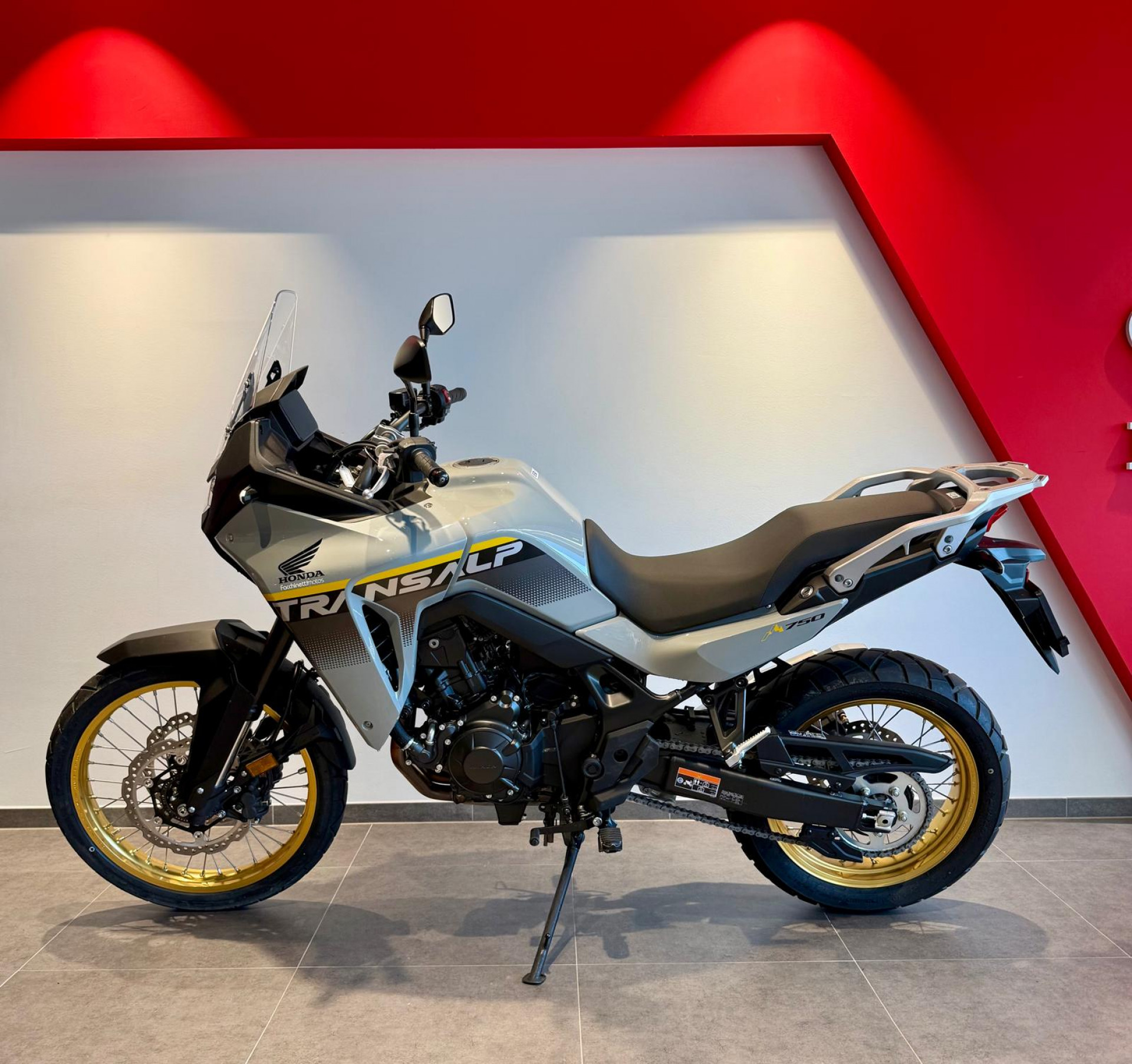 HONDA XL 750 Transalp-image-2