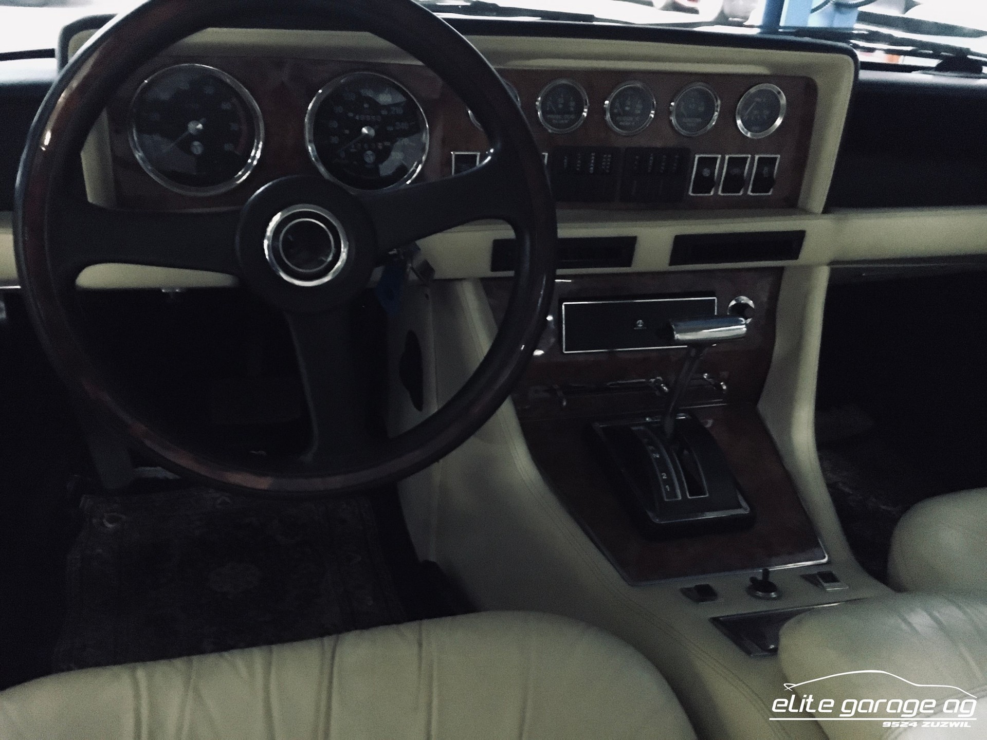 DE TOMASO LONGCHAMP-image-12