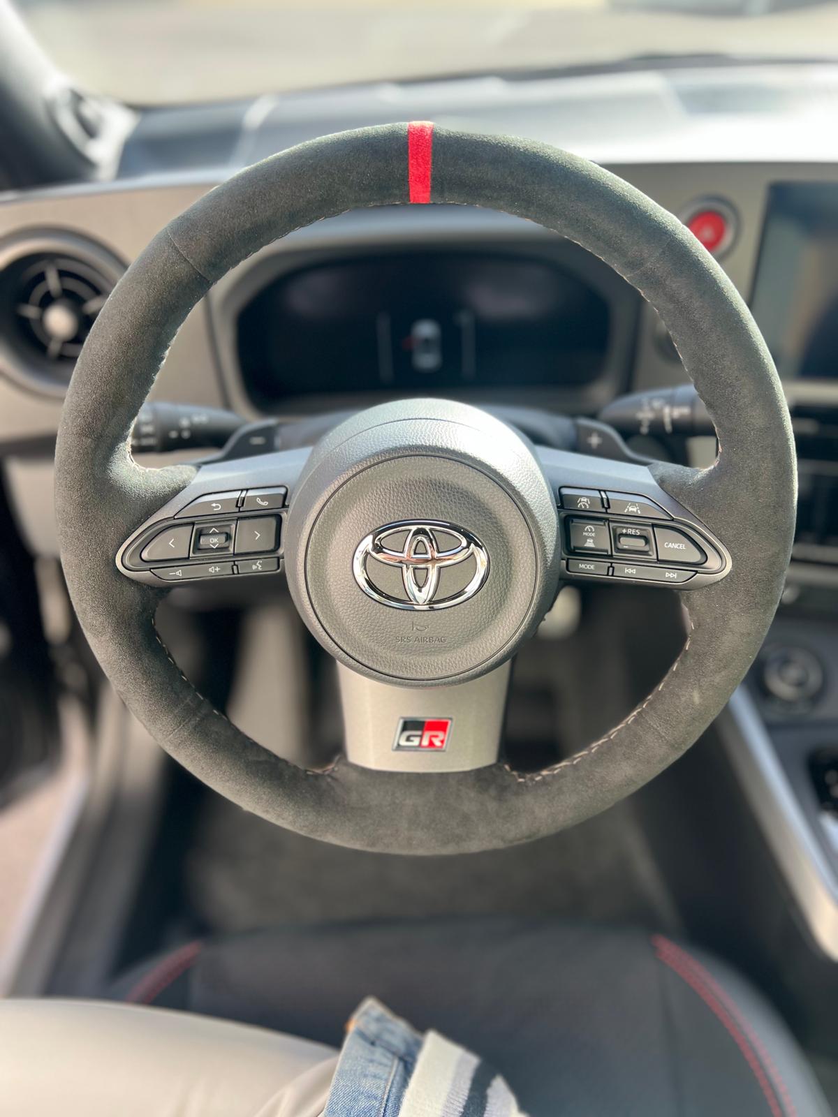 TOYOTA 1.6 Turbo Sport 4x4-image-6