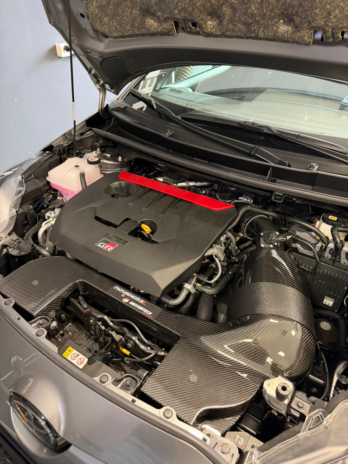 TOYOTA 1.6 Turbo Sport 4x4-image-7