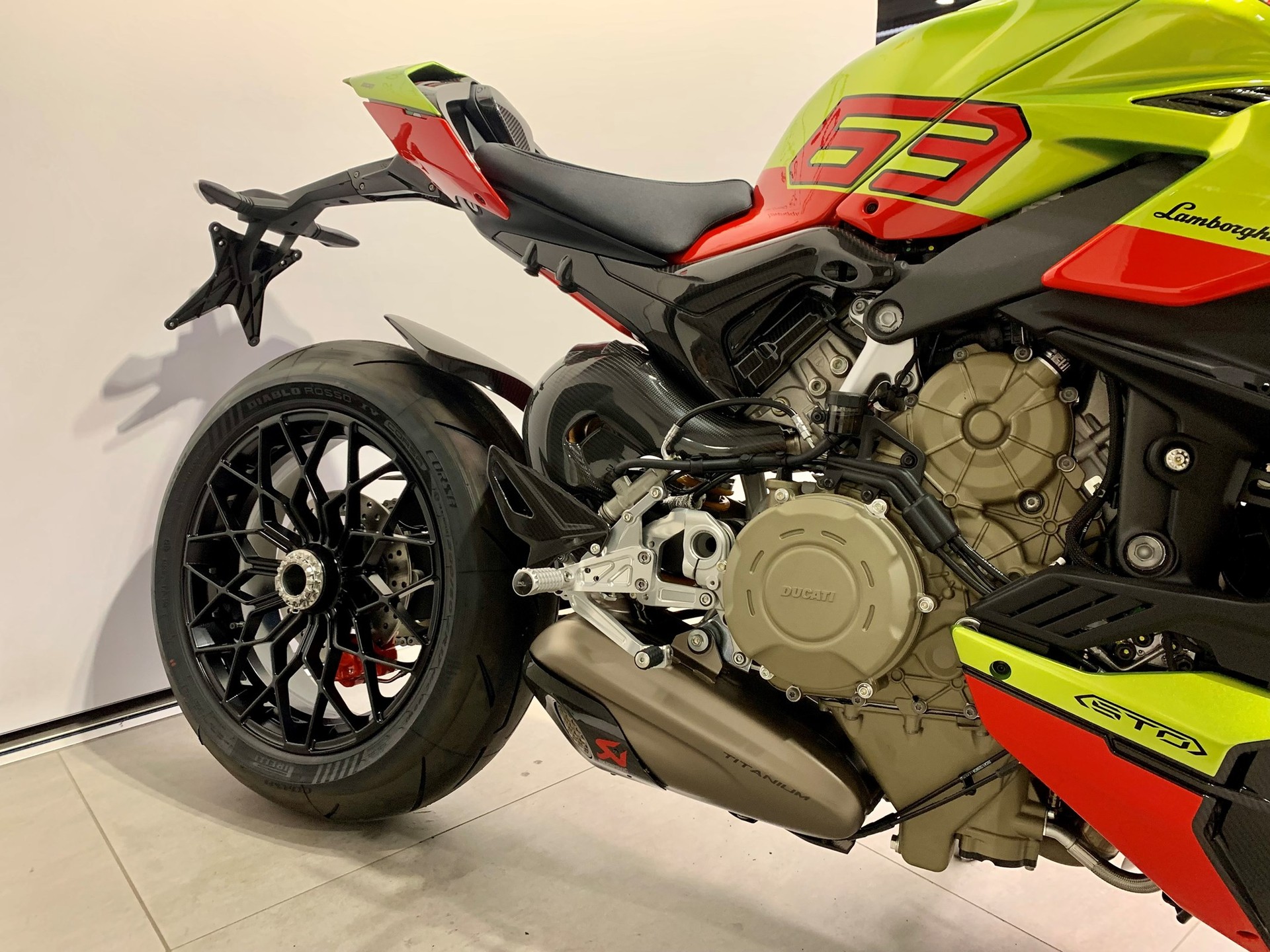 DUCATI Streetfighter V4 LAMBORGHINI-image-8