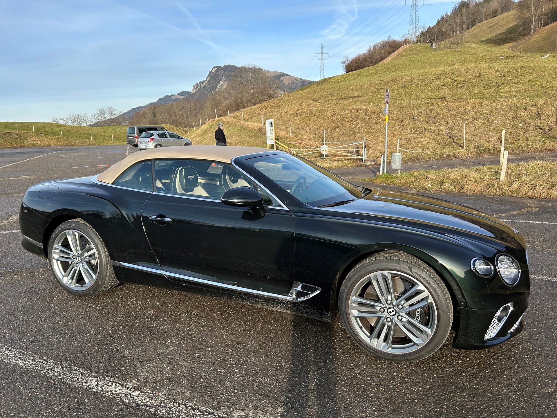 BENTLEY Continental GTC 4.0 V8-image-5