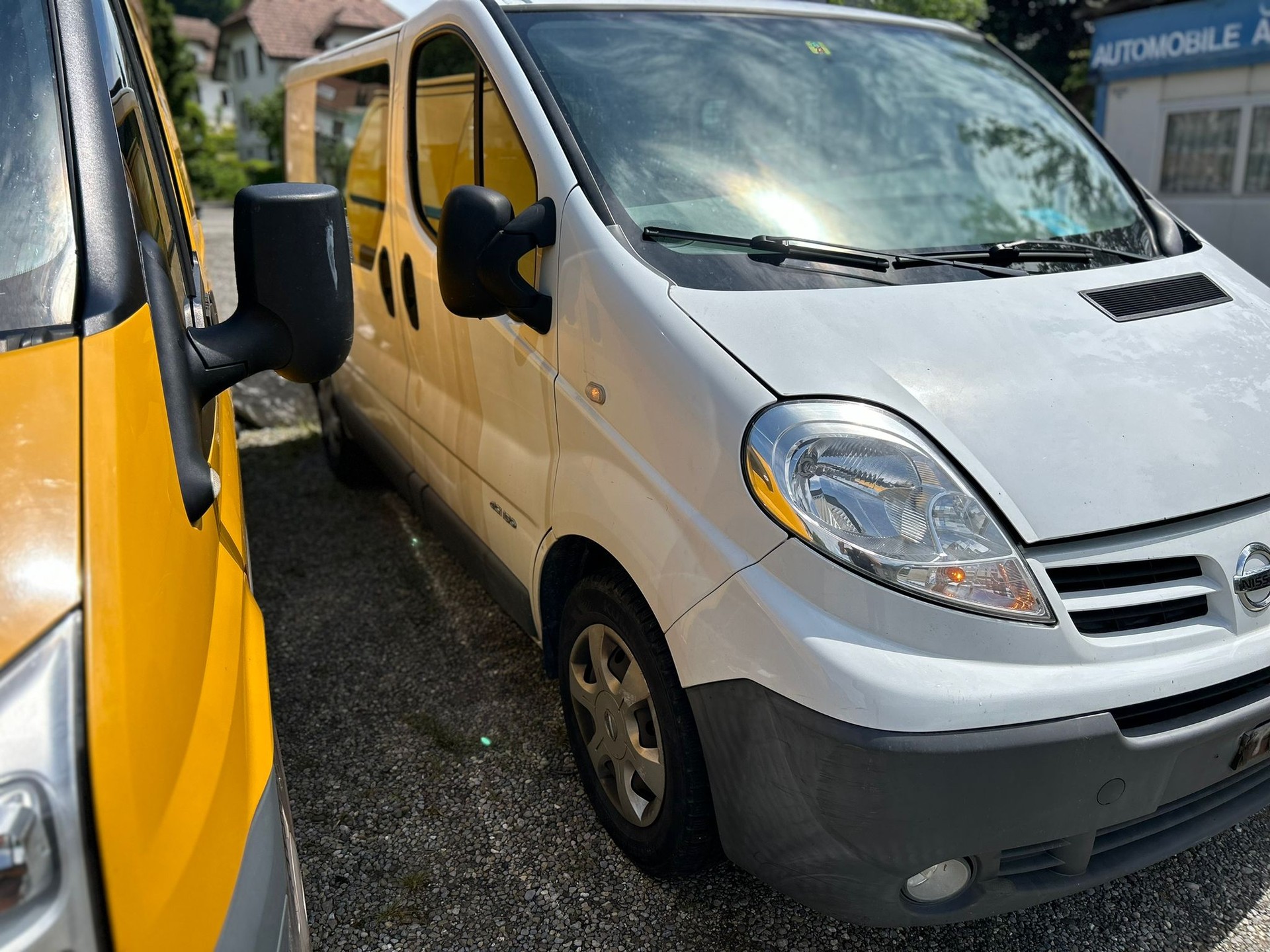 NISSAN Primastar 2.5dCi 150 Premium 2.7t-image-2