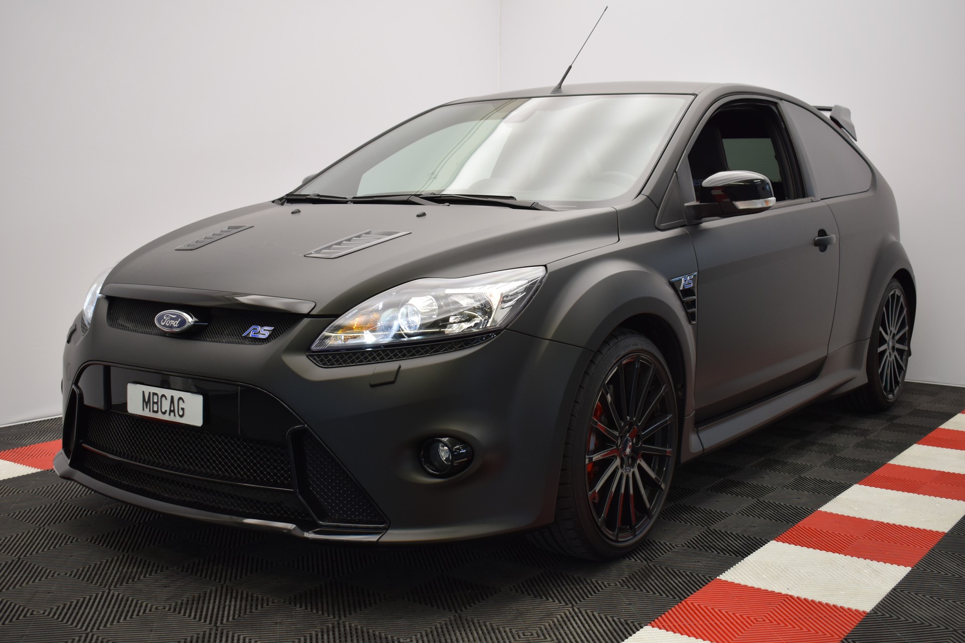 FORD Focus 2.5 Turbo RS500 Nr. 56/500-showroom-element-1