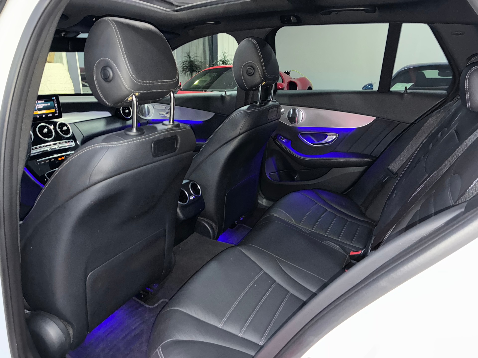 MERCEDES-BENZ C 200 Swiss Star AMG Line 4M 9G-Tronic-image-14