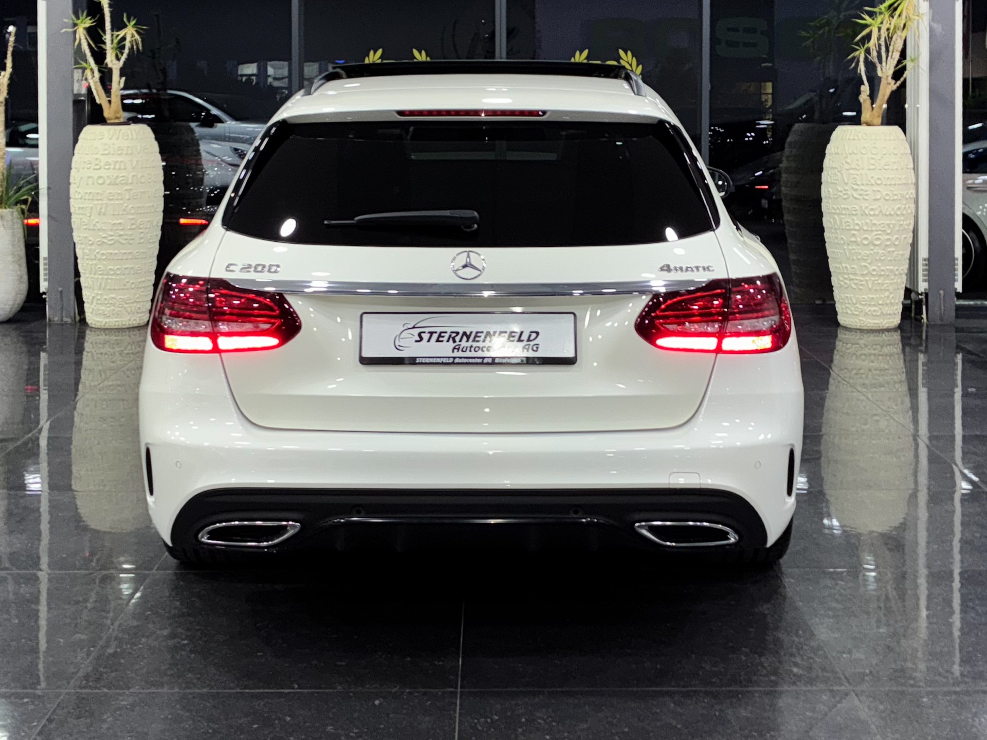MERCEDES-BENZ C 200 Swiss Star AMG Line 4M 9G-Tronic-image-5