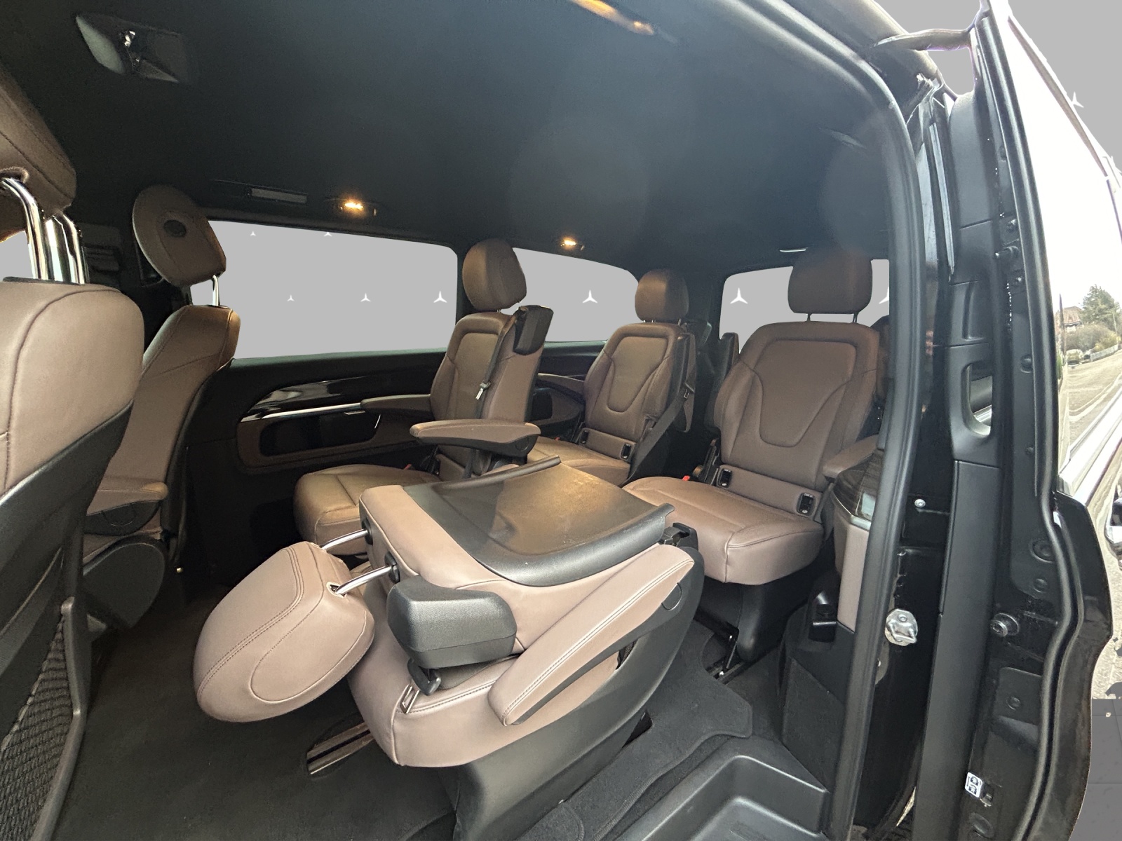 MERCEDES-BENZ V 300 d lang Swiss Edition 4Matic 9G-Tronic-image-9