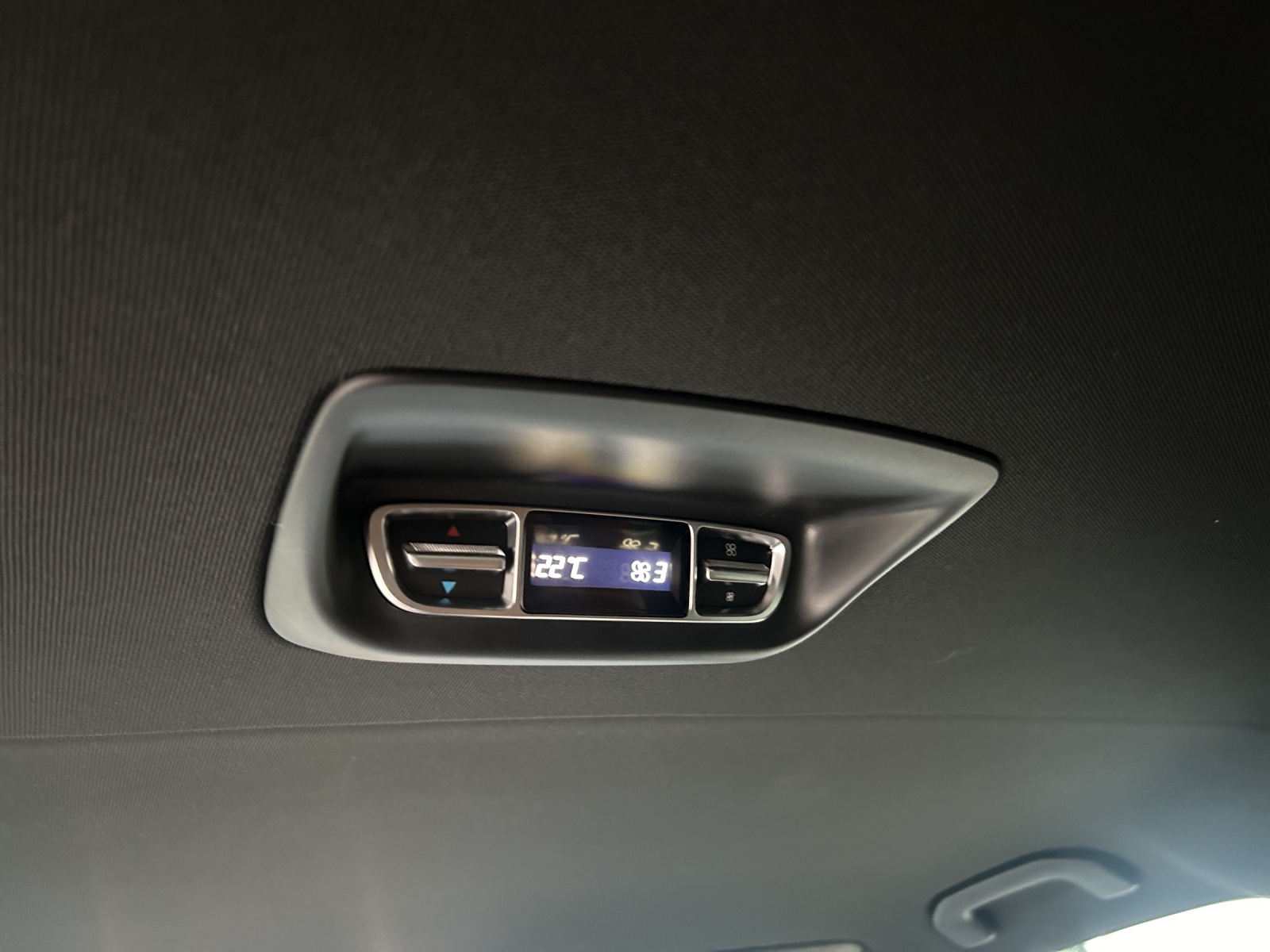 MERCEDES-BENZ V 300 d lang Swiss Edition 4Matic 9G-Tronic-image-15